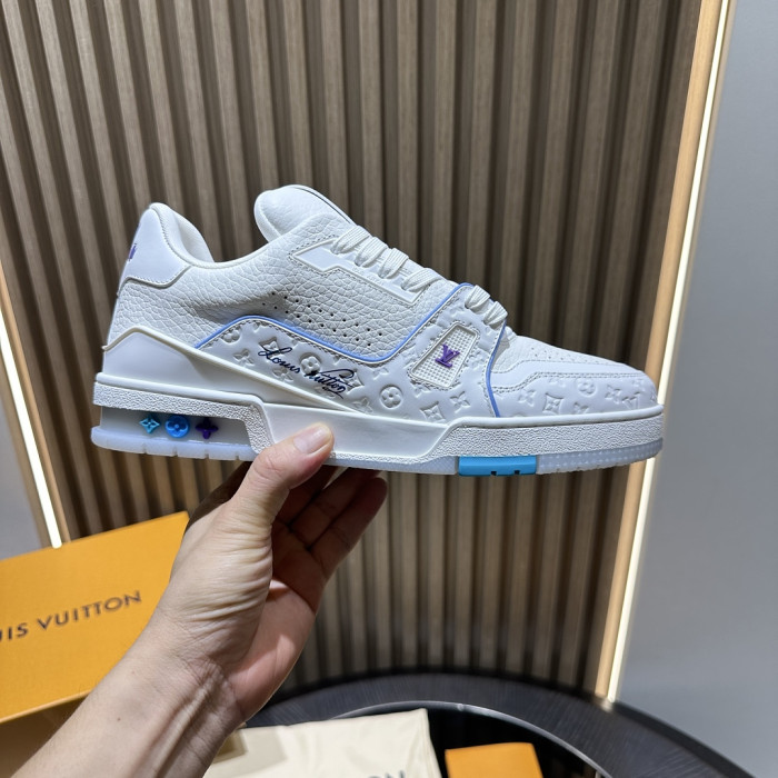 LV snekaers L0000770