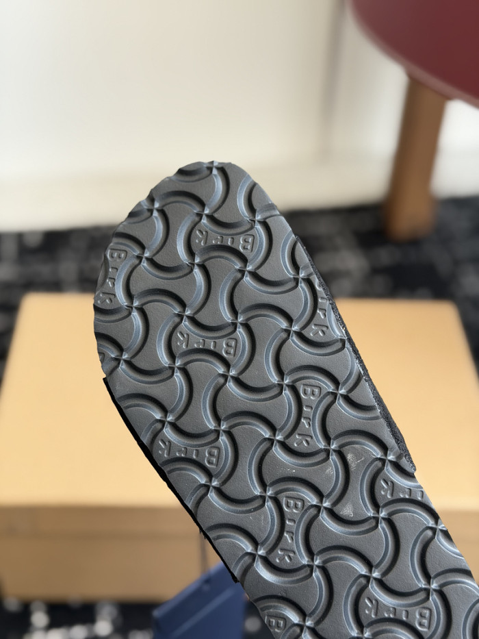 L&V sandal 264
