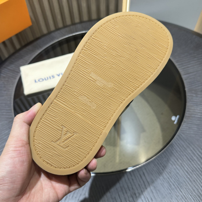 L&V sandal 119