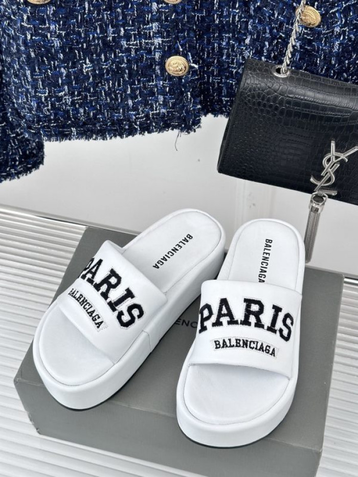 Balenciag* Sandal BS80