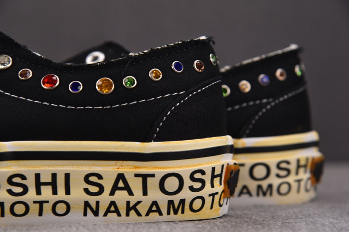 Vans x Satoshi Nakamoto VN000TD576
