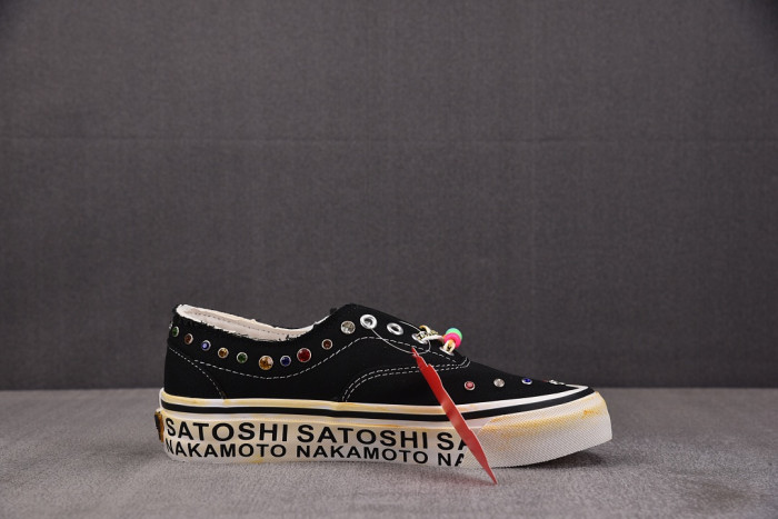 Vans x Satoshi Nakamoto VN000TD576