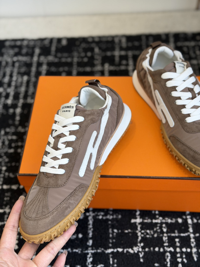 H**me5 sneakers HM111