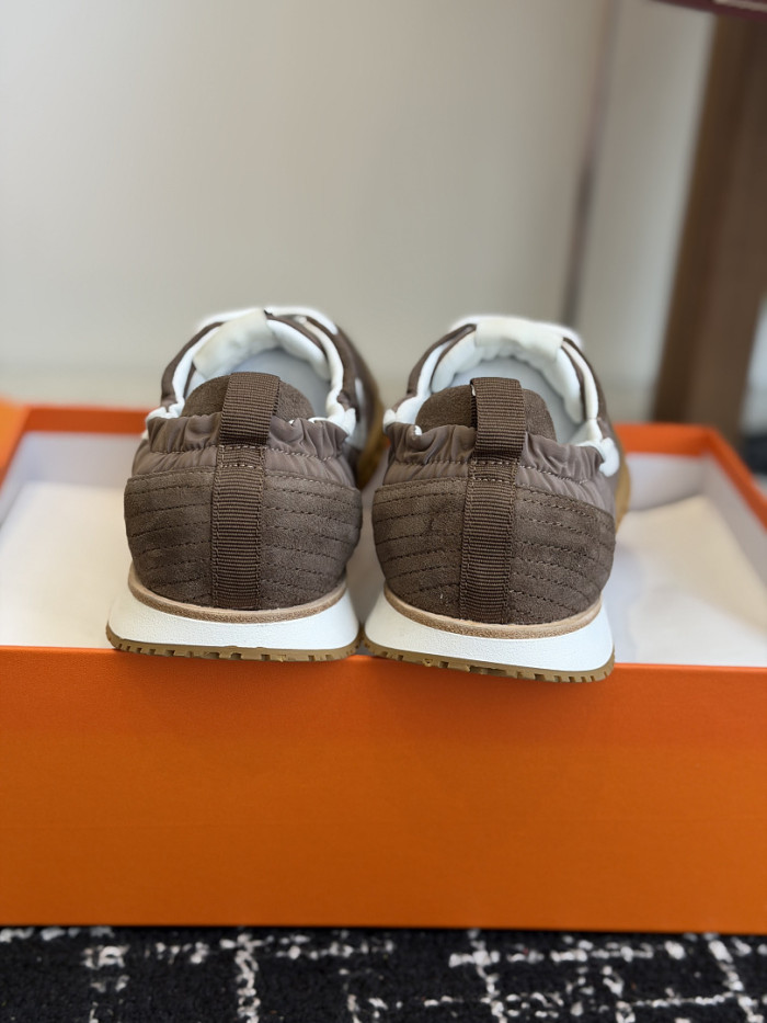 H**me5 sneakers HM111