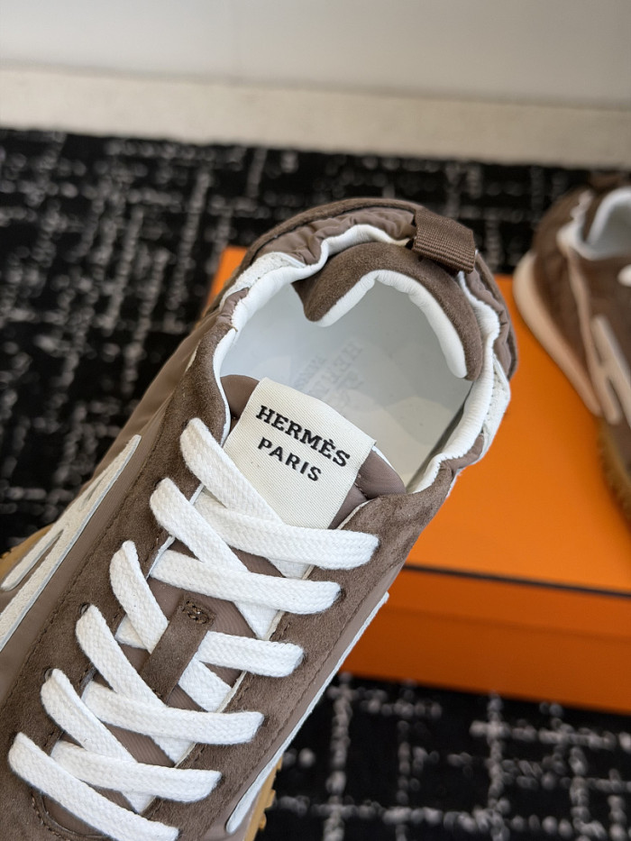 H**me5 sneakers HM111