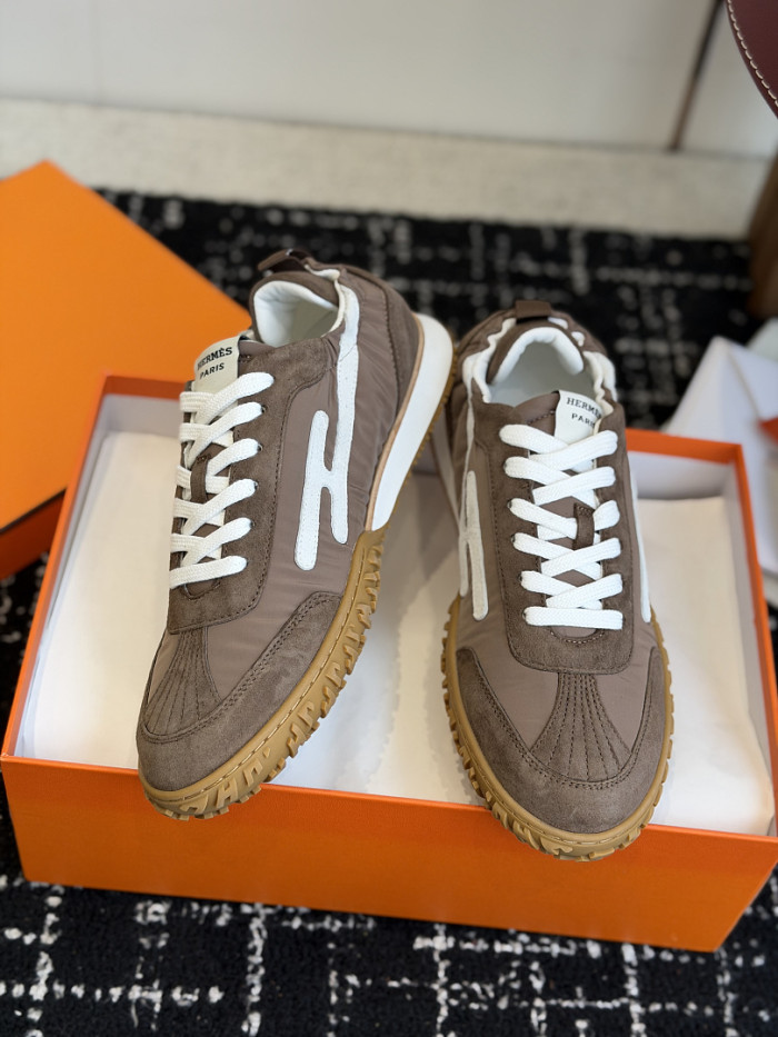 H**me5 sneakers HM111