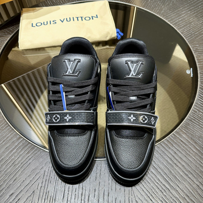 LV snekaers L0000698