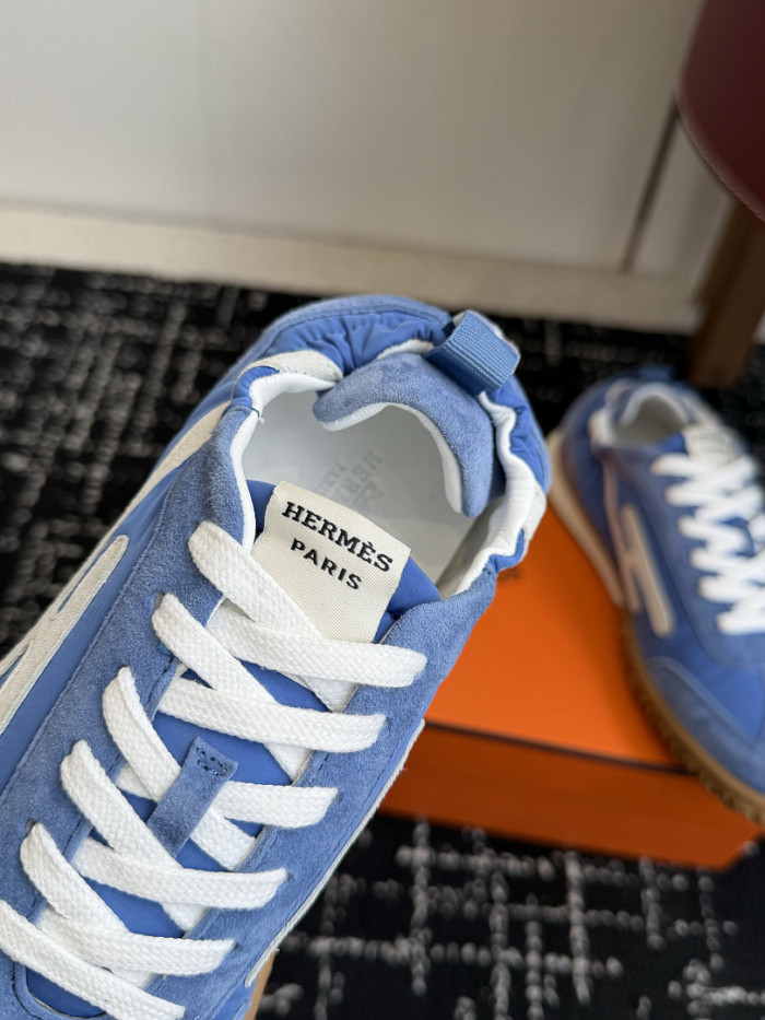 H**me5 snekaers HM130