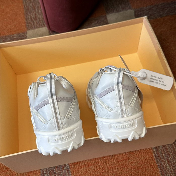 LV snekaers L0000414