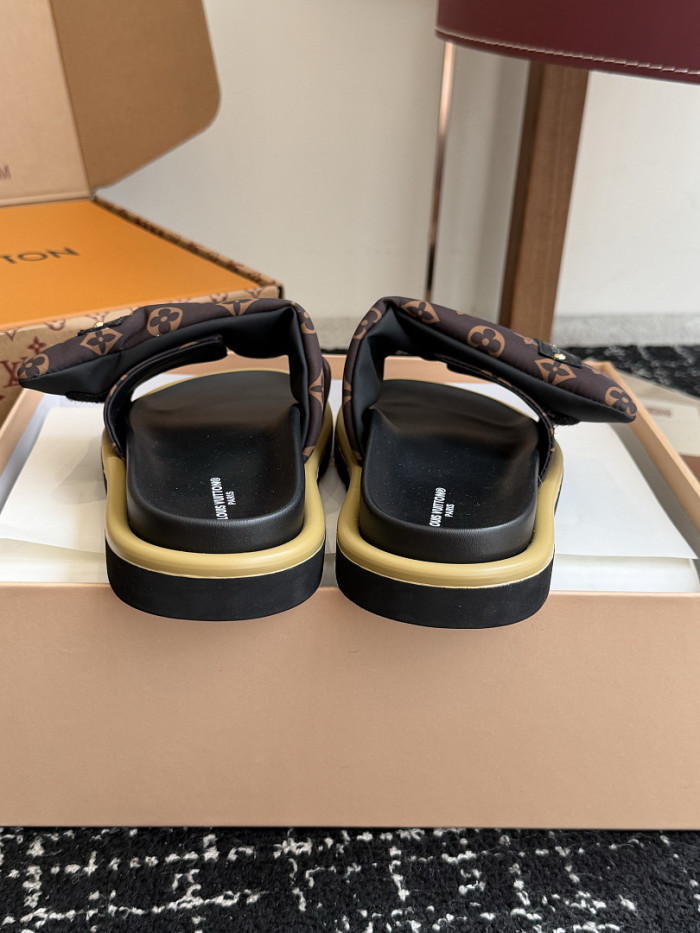 L&V sandal 267