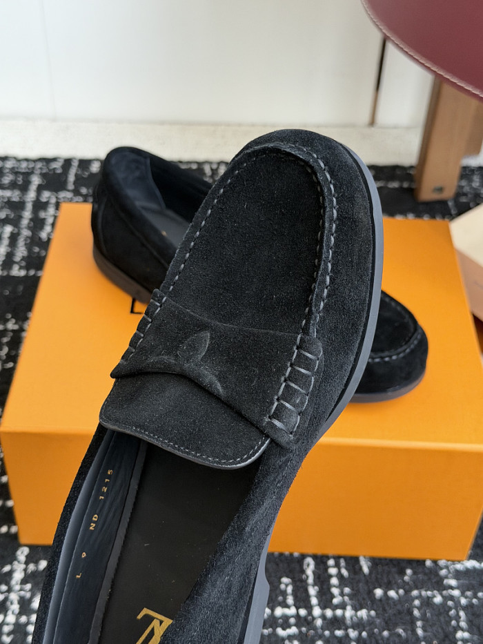 LV LOAFERS L0000843