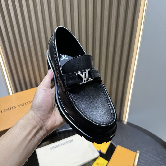 LV LOAFERS L0000744