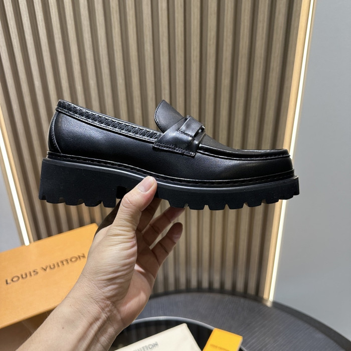 LV LOAFERS L0000744