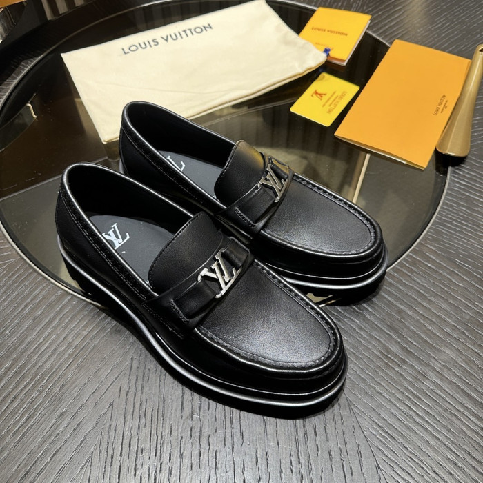 LV LOAFERS L0000744
