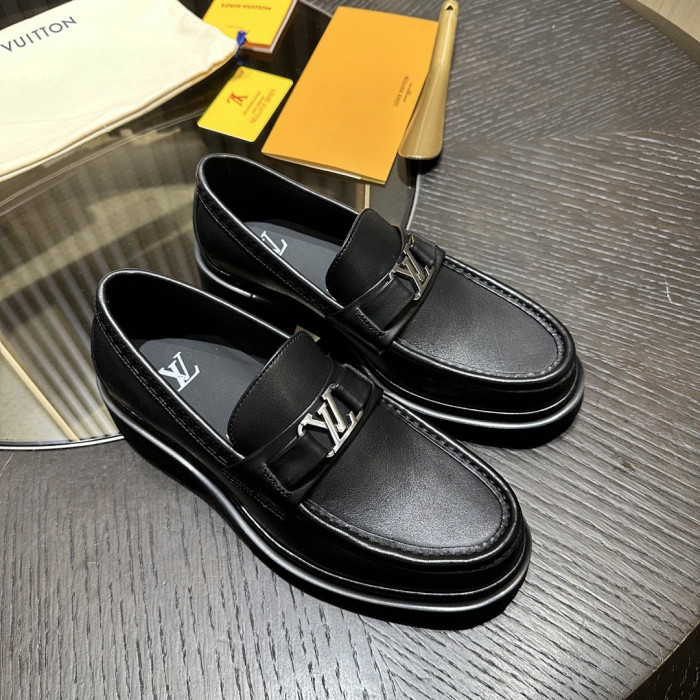LV LOAFERS L0000744