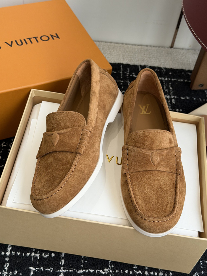 LV LOAFERS L0000842