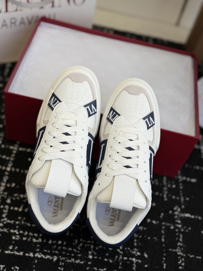 Va1e*ntin0 SNEAKERS VT060