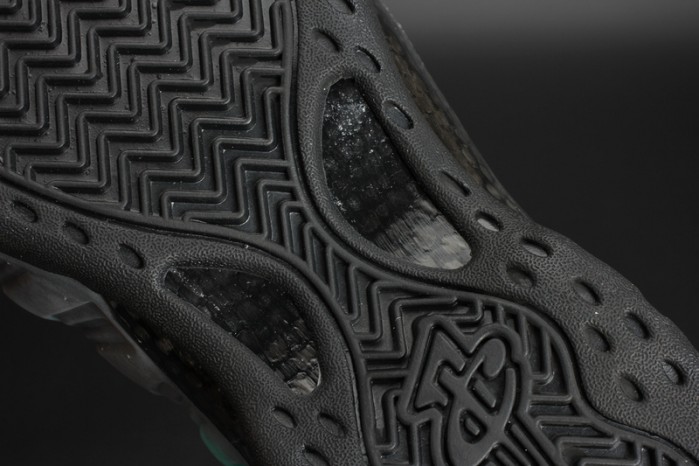 Nike Air Foamposite One “Northern Lights” Black/Green mens 840559-001