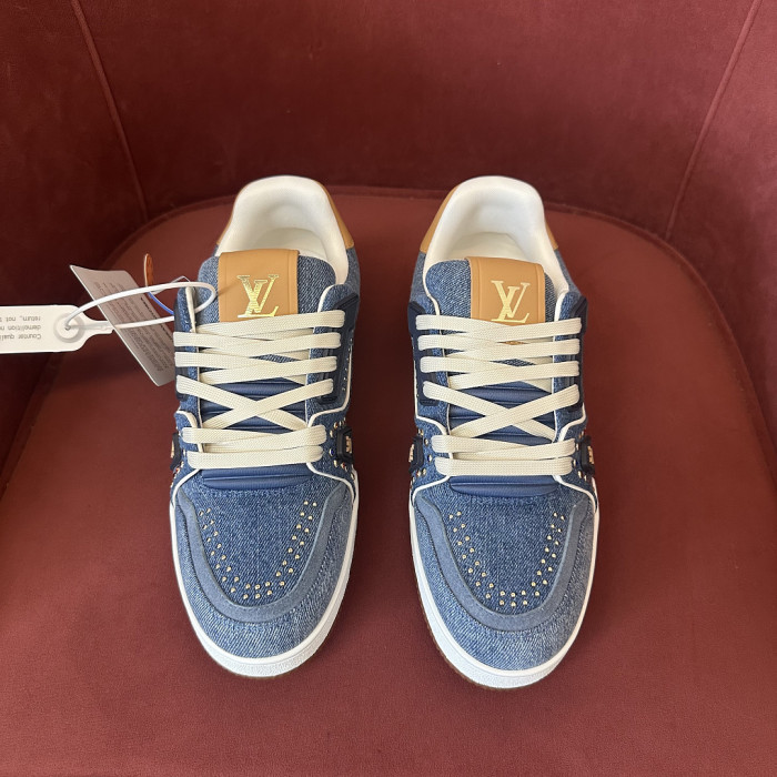 LV snekaers L0000823