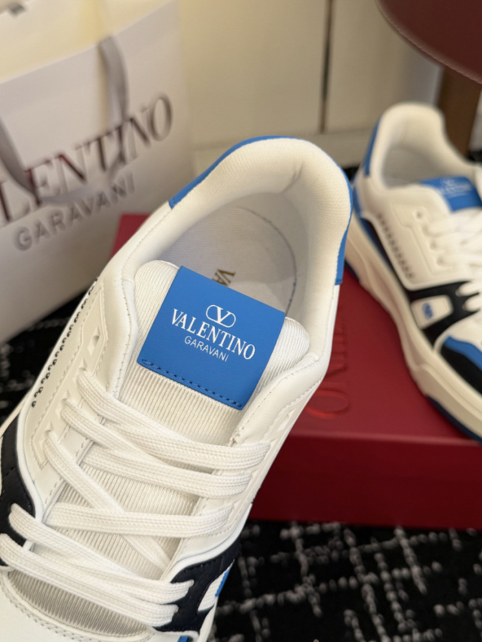 Va1e*ntin0 SNEAKERS VT051