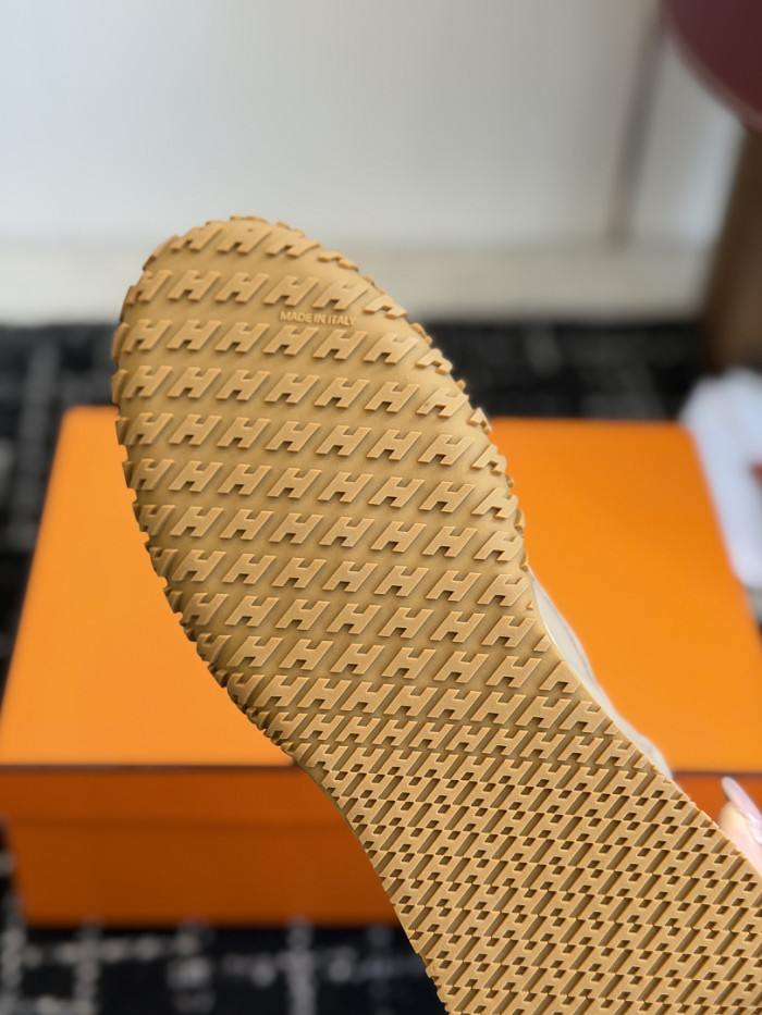 H**me5 sneakers HM117