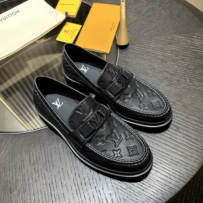 LV LOAFERS L0000749