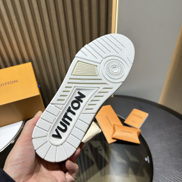 LV snekaers L0000548