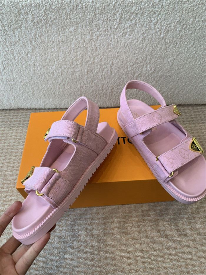 L&V sandal 204