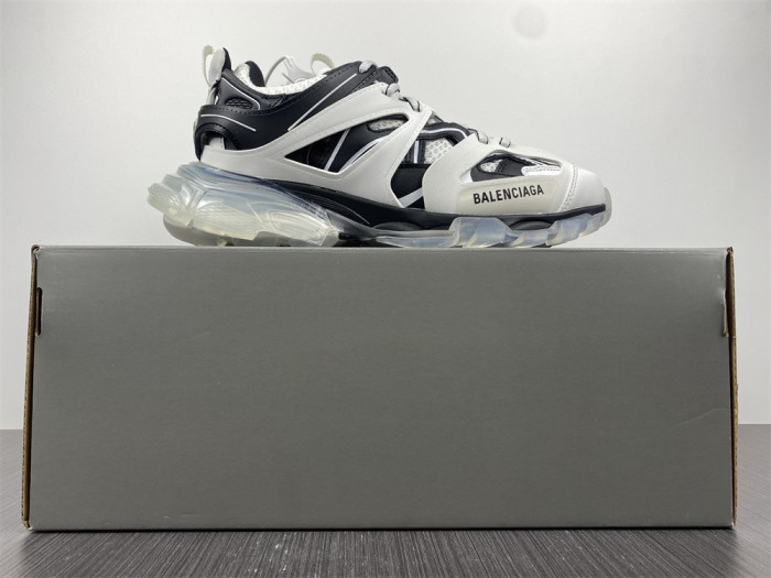 Balenciaga track W3BZ2 9010