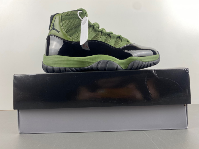 Air Jordan 11 green CT8012-300