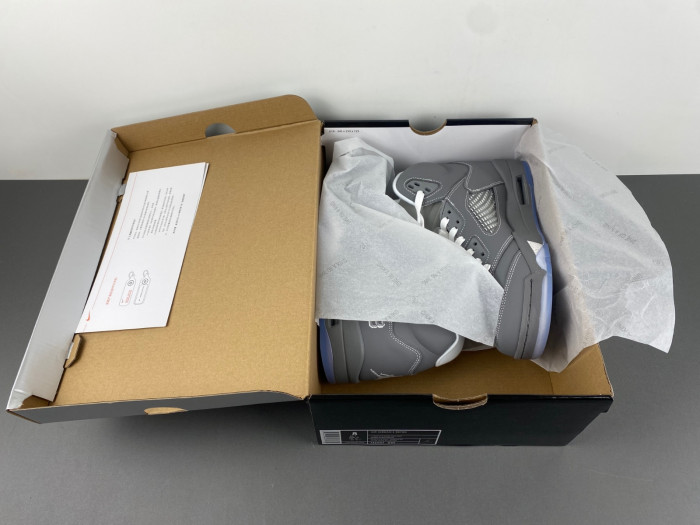 AIR Jordan 5 Retro Wolf Grey 136027-005