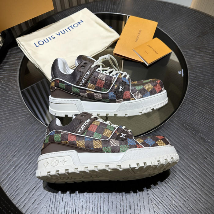 LV snekaers L0000521