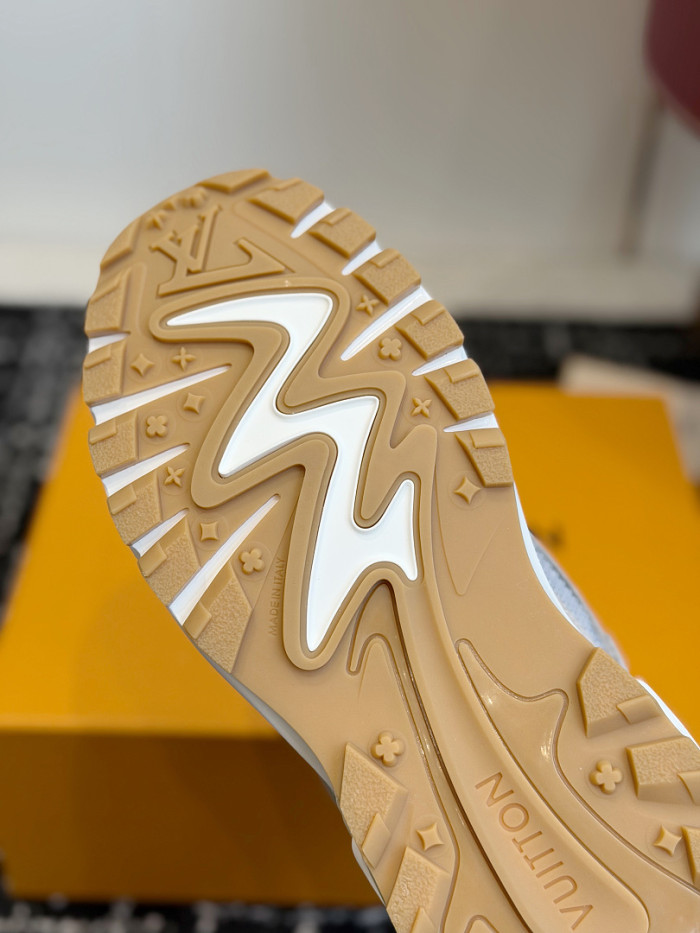LV sneakers L0000849