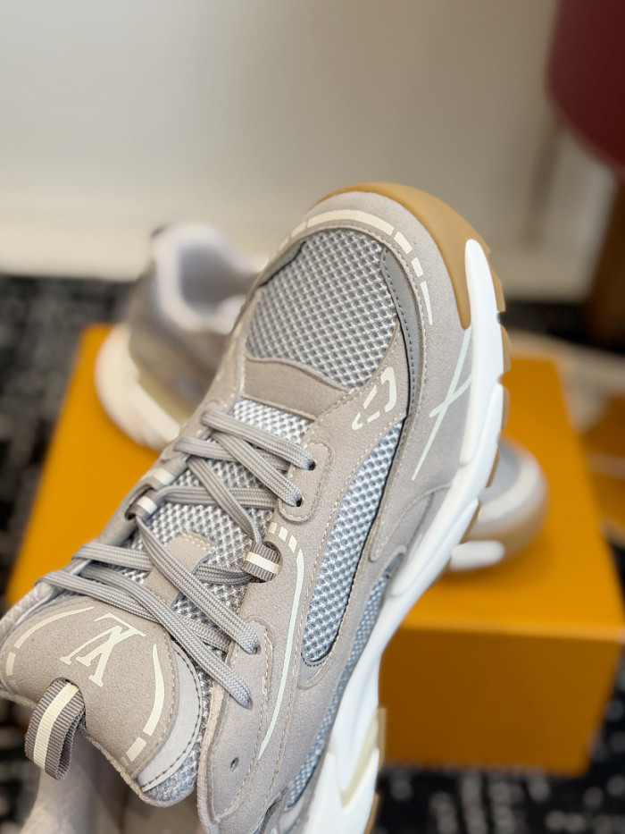 LV sneakers L0000849