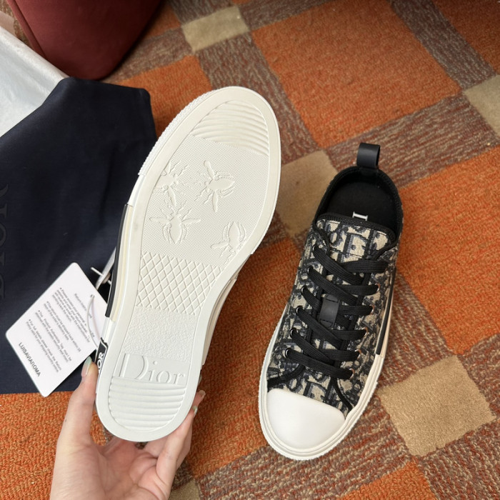 B23 OBLIQUE LOW Top SNEAKERS T00480H105