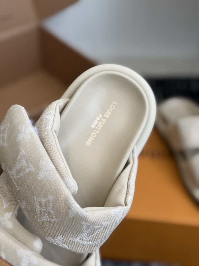 L&V sandal 254