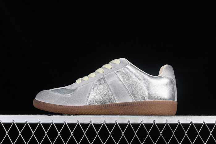 ma*s*n Ma*i*la calfskin silver s58ws0105