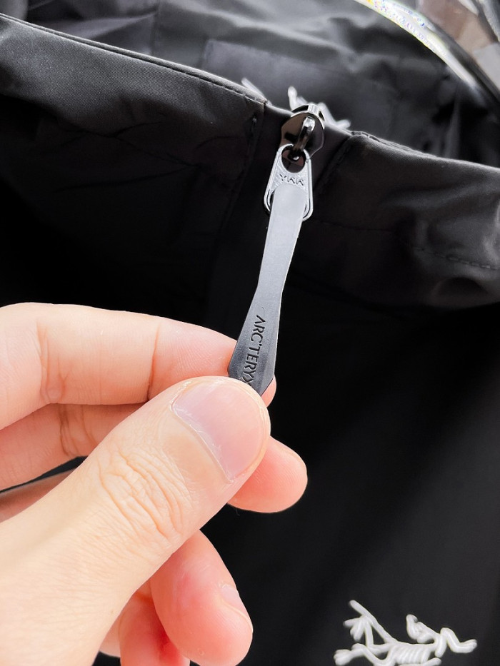 ARCTERYX JACKET AX13