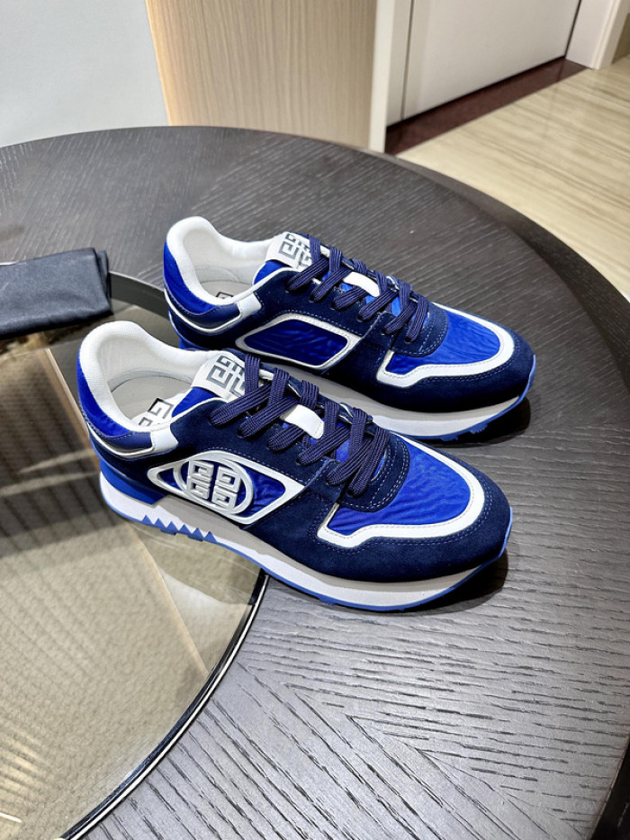 Givenchy Sneakers 660036