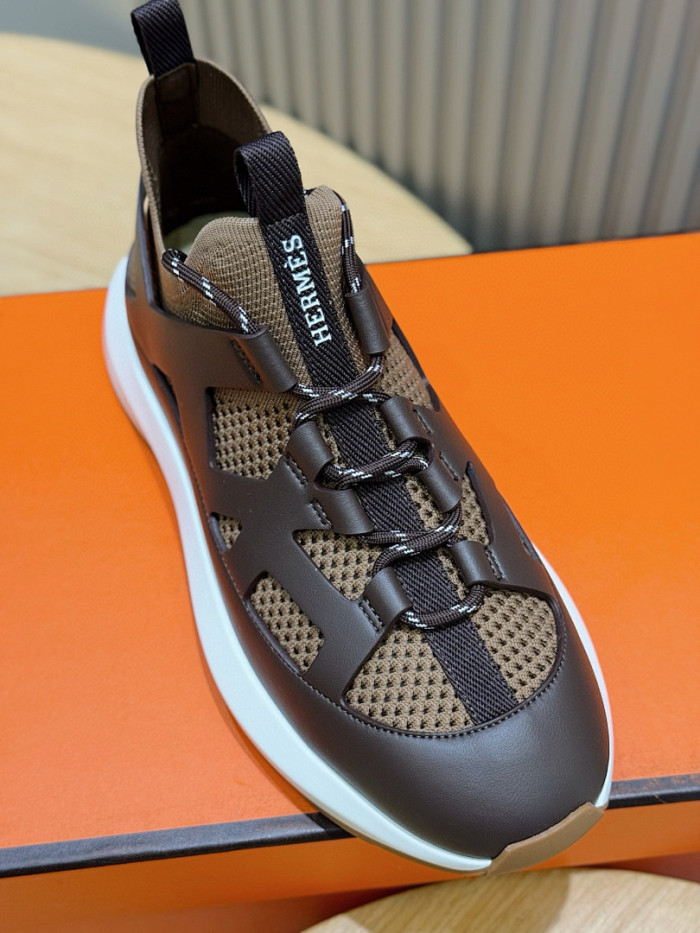 H**me5 sneakers HM106