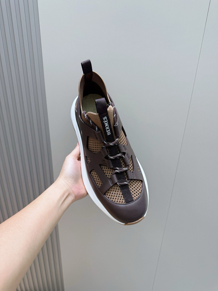 H**me5 sneakers HM106