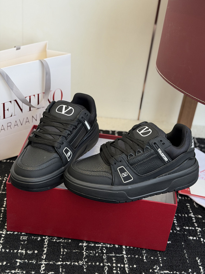 Va1e*ntin0 SNEAKERS VT065