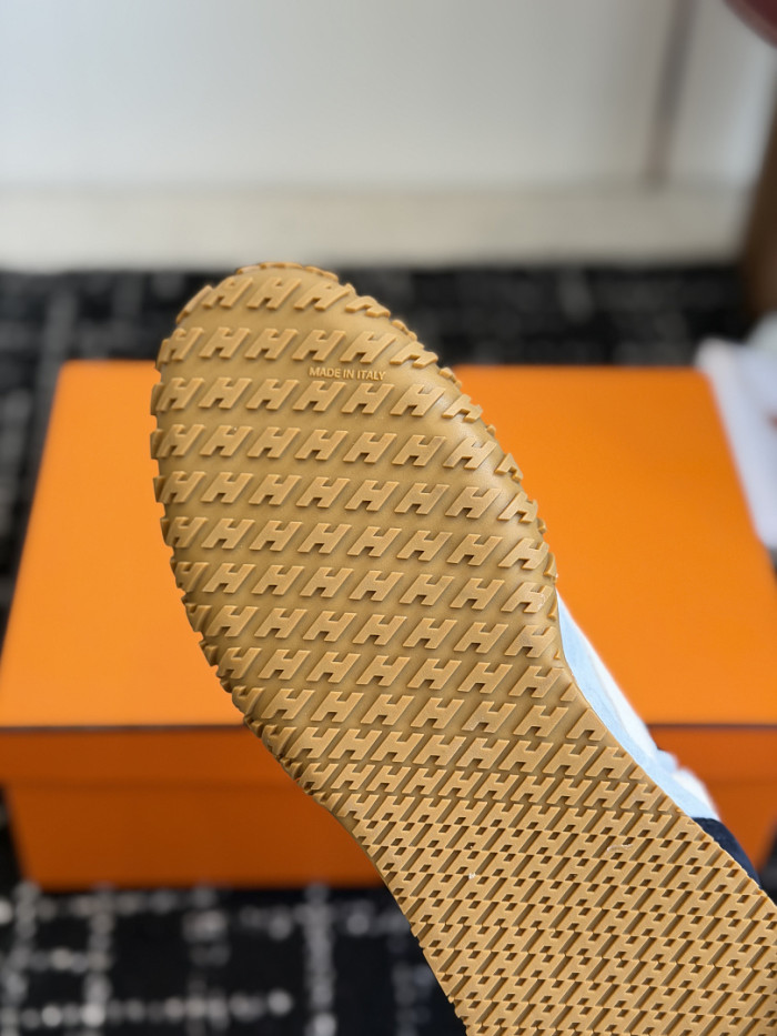 H**me5 sneakers HM112