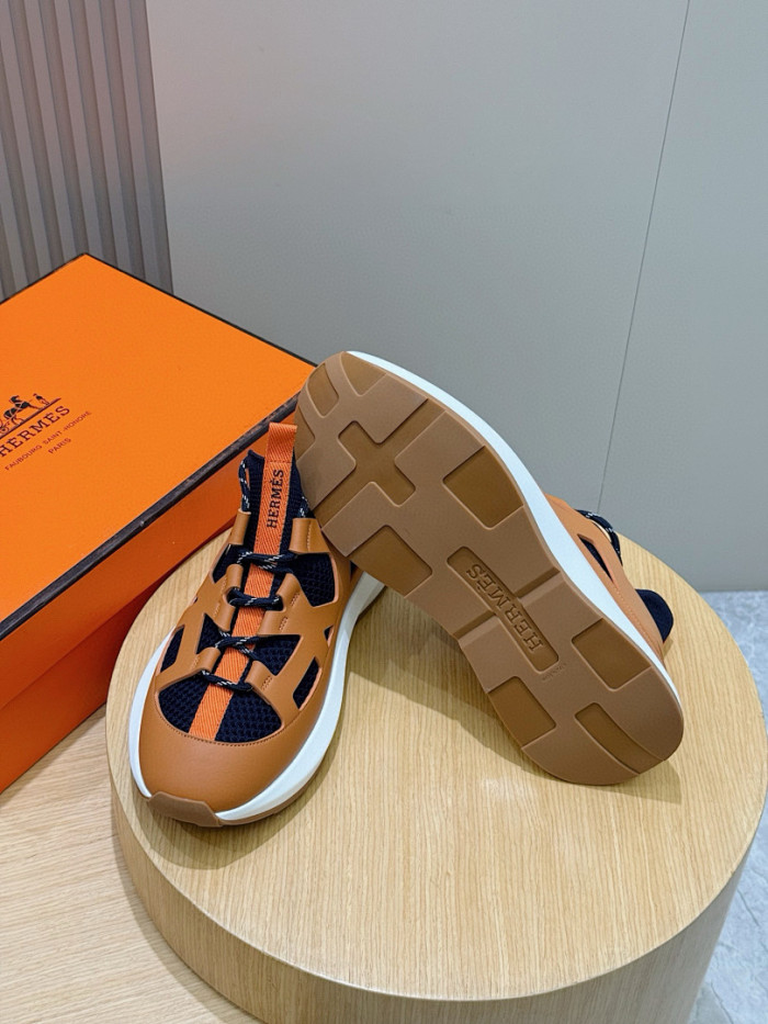 H**me5 sneakers HM107