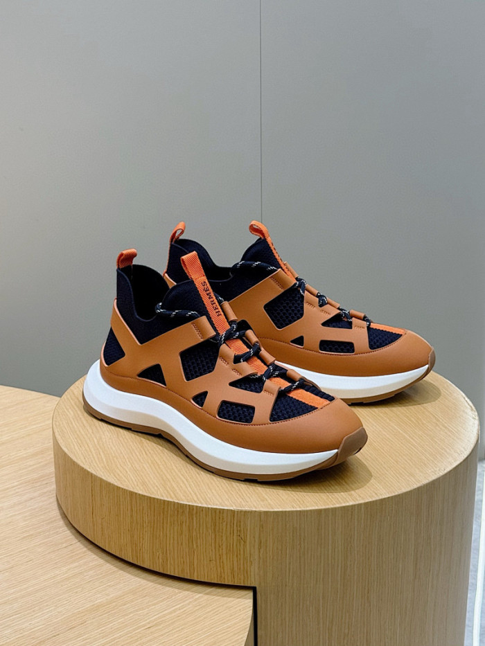 H**me5 sneakers HM107