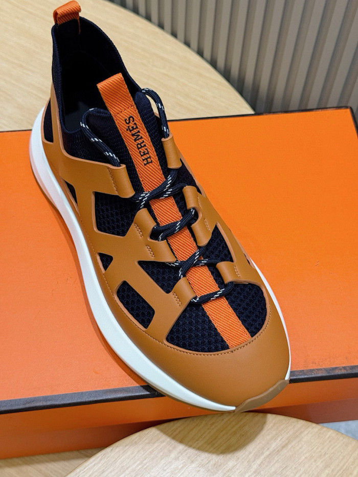 H**me5 sneakers HM107