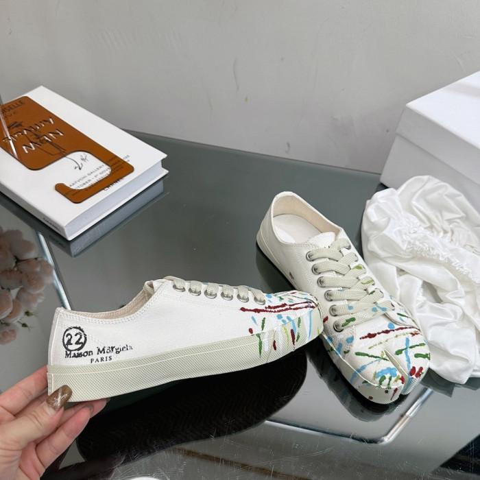 Ma1s0n Marg*e1a CALFSKIN S57WS0373