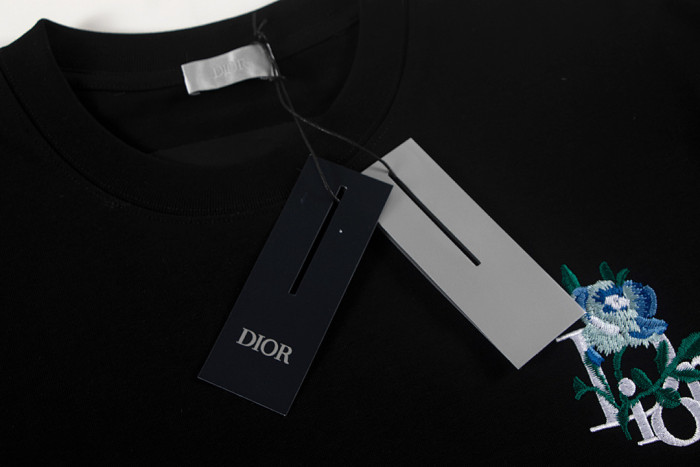 D1OR T-SHIRT DR62