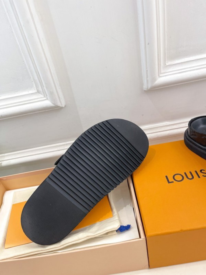 L&V sandal 241