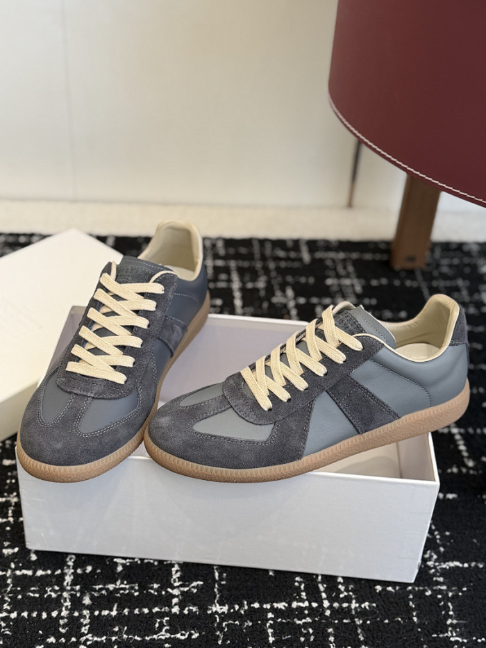 Ma1s0n Marg*e1a CALFSKIN S57WS0356